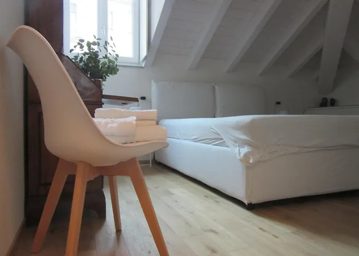 Apartment Liberty Domus Vic Milan